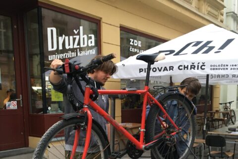 Veřejná cyklodílna – duben